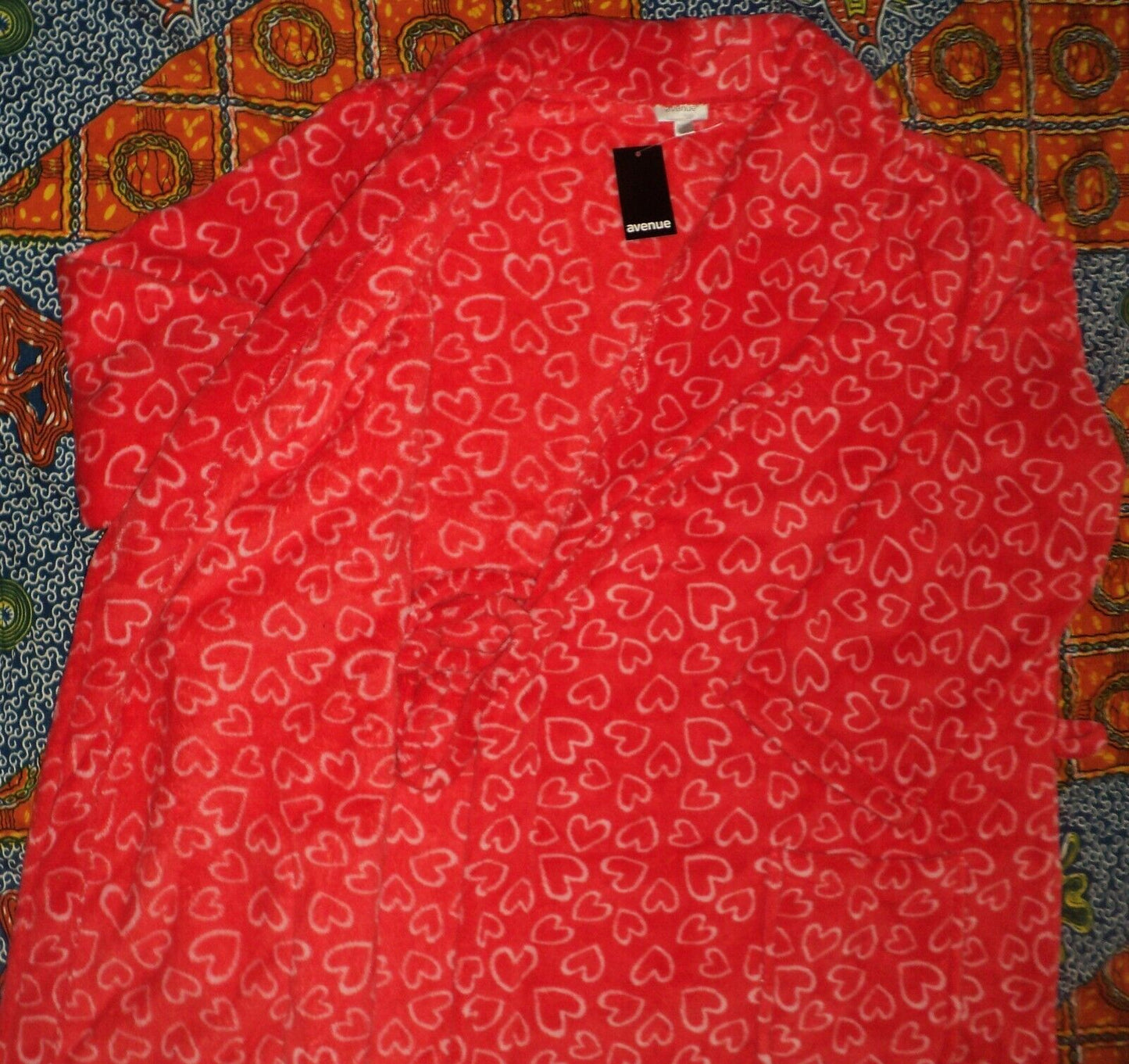 Avenue Plus Size Red Love Heart Printed Long Sleeves Plush Robe Size 30/32
