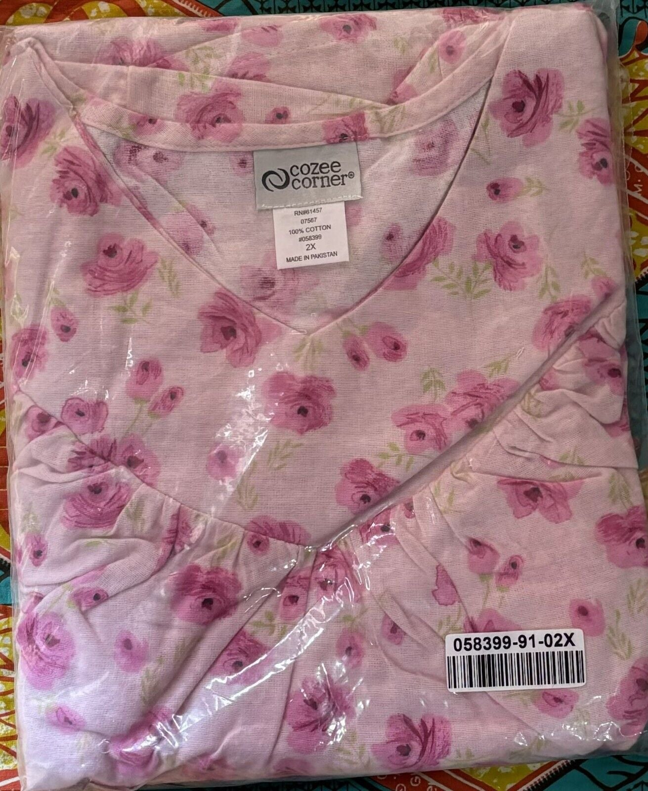 Cozee Corner Plus Size Rose Floral Printed Flannel Nightgown Size 4X(28W/30W)