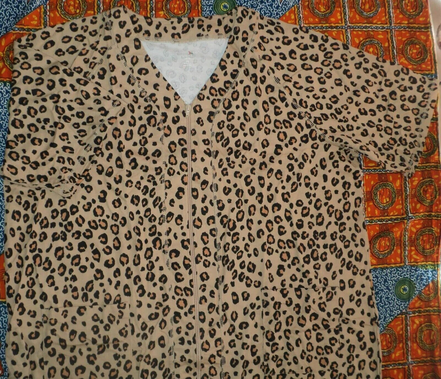 Dreams & Co. Plus Size Classic Leopard Short Sleeves Long Zip-Front Robe Size 5X