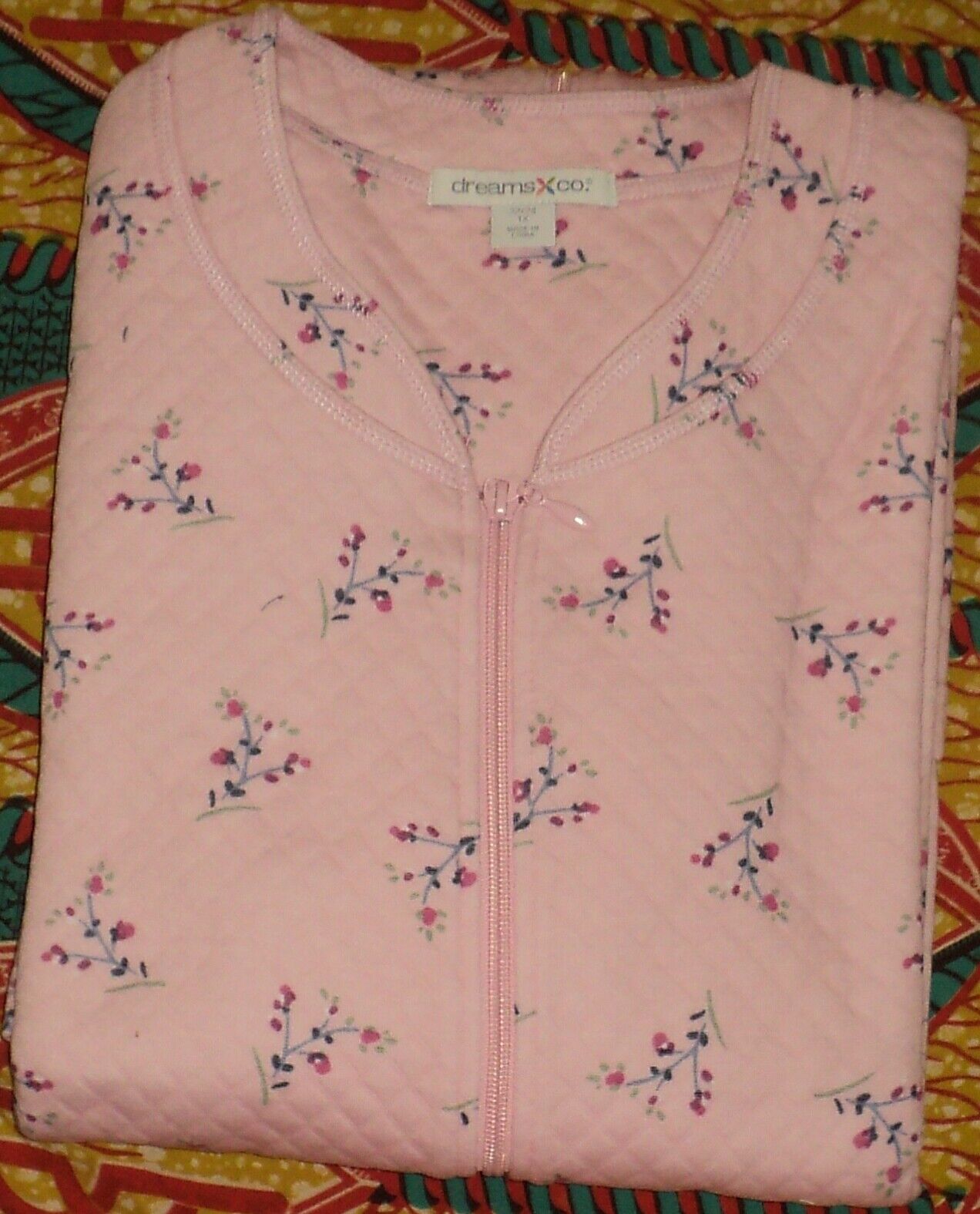 Dreams & Co. Plus Size Pink Floral Quilted Long Sleeve Zip-Front Robe Size 5X