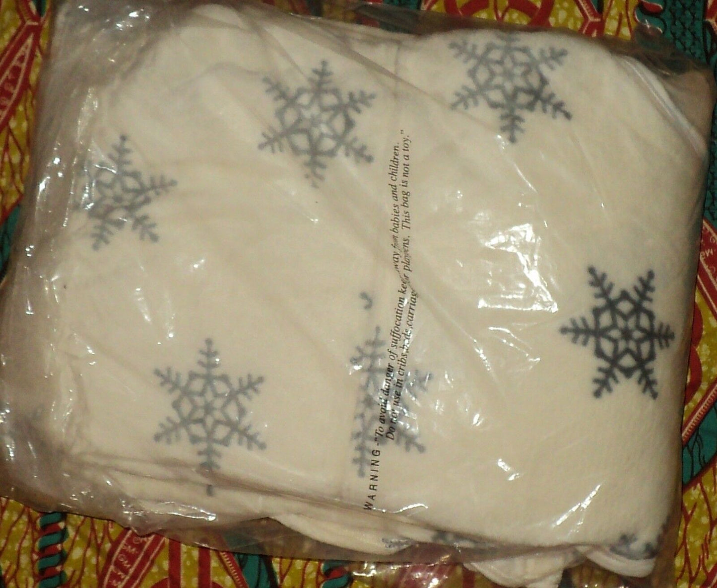 Dreams & Co. Plus Size Ivory Snowflake Plush A-Line Hooded Lounger Size 2X-26/28