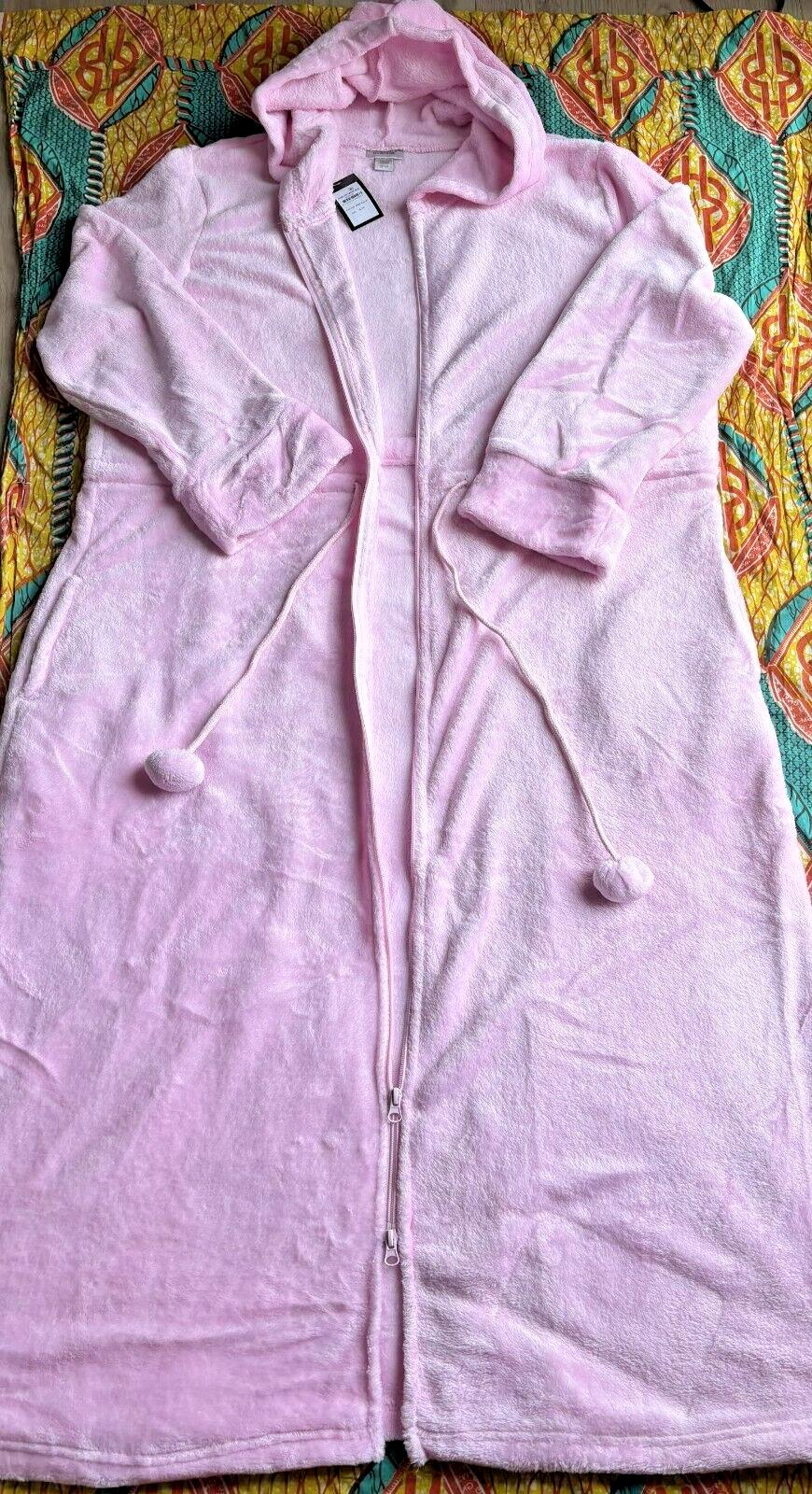 Avenue Plus Size Pink Tulle Zip Front Plain Hooded Robe Size 26/28