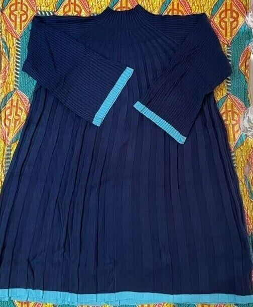 Roaman’s Plus Size Navy Soft Turquois Swing Sweater Dress Size 2X(26/28)