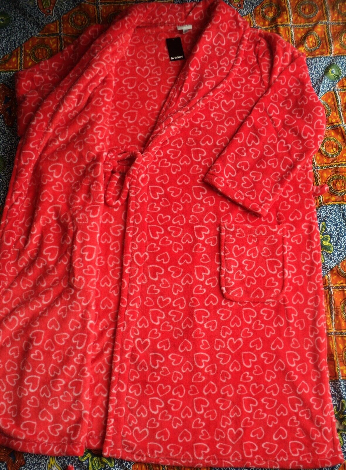 Avenue Plus Size Red Love Heart Printed Long Sleeves Plush Robe Size 30/32