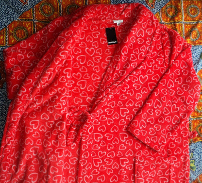 Avenue Plus Size Red Love Heart Printed Long Sleeves Plush Robe Size 22/24