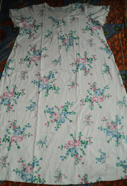 Only Necessities Plus Size  White Floral Long Pintucked Knit Nightgown Size 1X