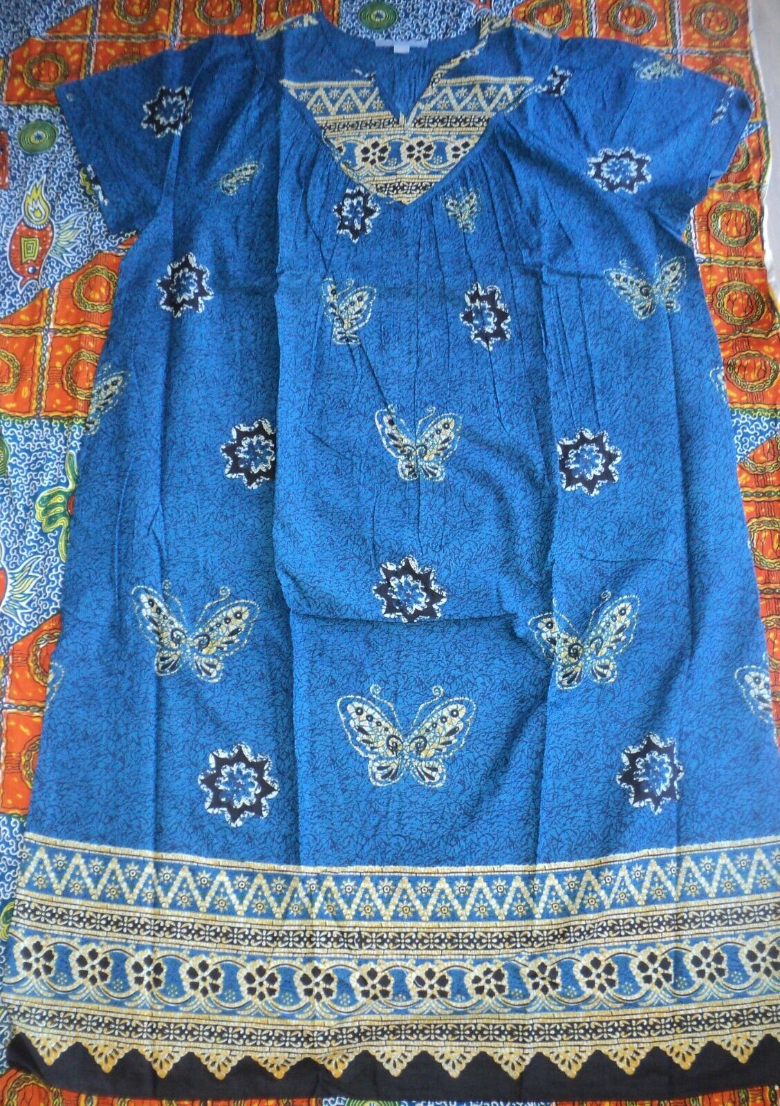 Only Necessities Plus Size Blue Butterfly Notch Neck Lounger Size 5X(38/40)