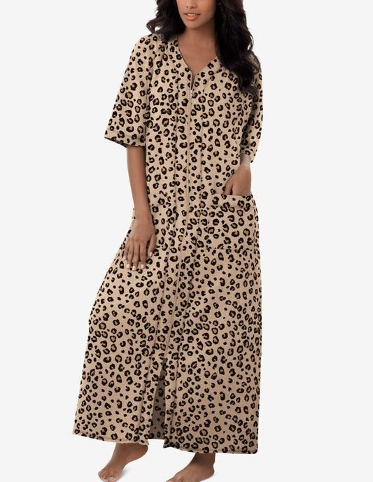 Dreams & Co. Plus Size Classic Leopard Short Sleeves Long Zip-Front Robe Size 3X