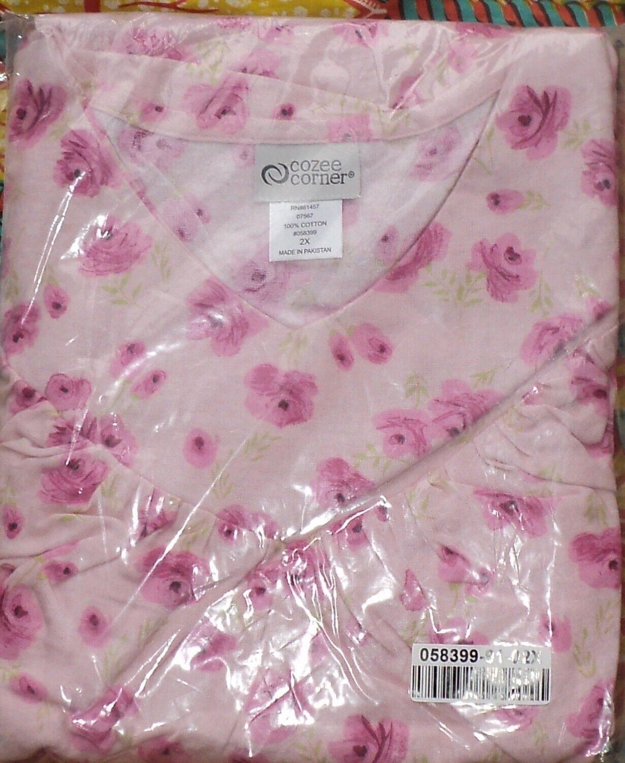 Cozee Corner Plus Size Rose Floral Printed Flannel Nightgown Size 4X(28W/30W)