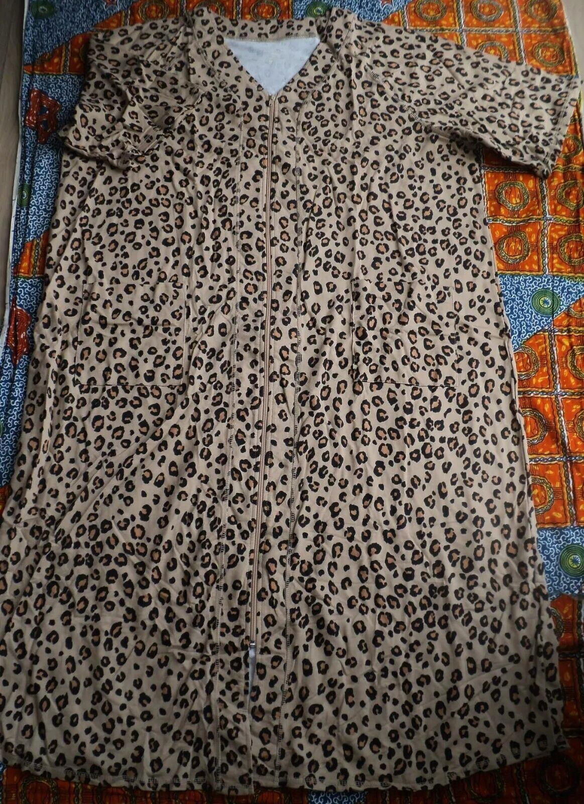 Dreams & Co. Plus Size Classic Leopard Short Sleeves Long Zip-Front Robe Size 5X