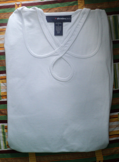 Denim 24/7 Plus Size White Peek-A-Boo Tee Size 1X(22W/24W)