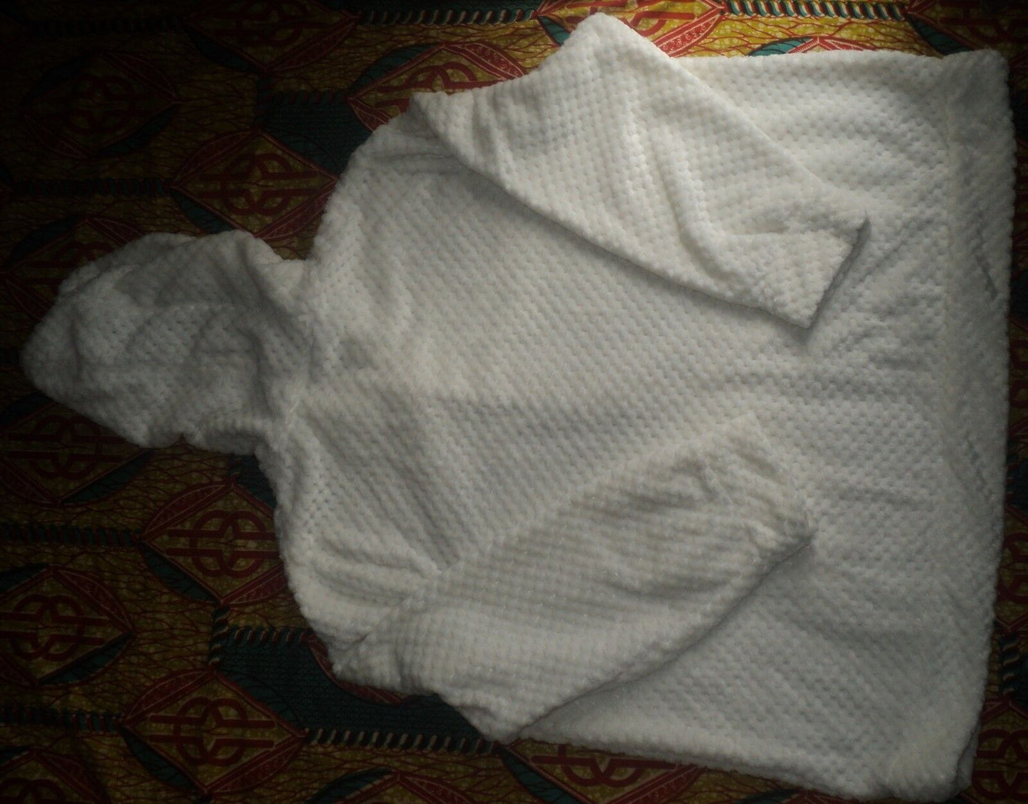 Dreams & Co. Plus Size Ivory Long Sleeves Plush Hooded Bed Jacket Size 1X(22/24)