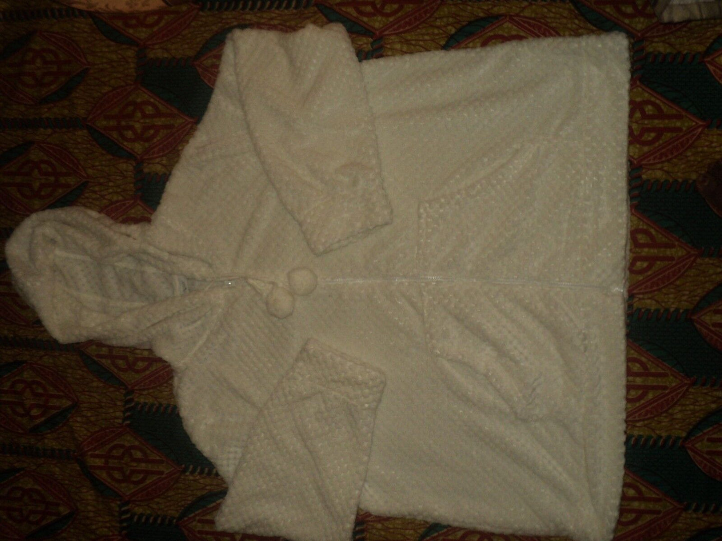 Dreams & Co. Plus Size Ivory Long Sleeves Plush Hooded Bed Jacket Size 1X(22/24)