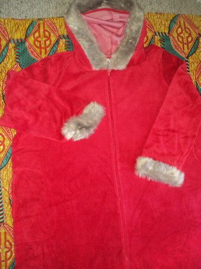 Dreams & Co. Plus Size Classic Red Fur-Trimmed Hooded Robe Size 4X(34/36)