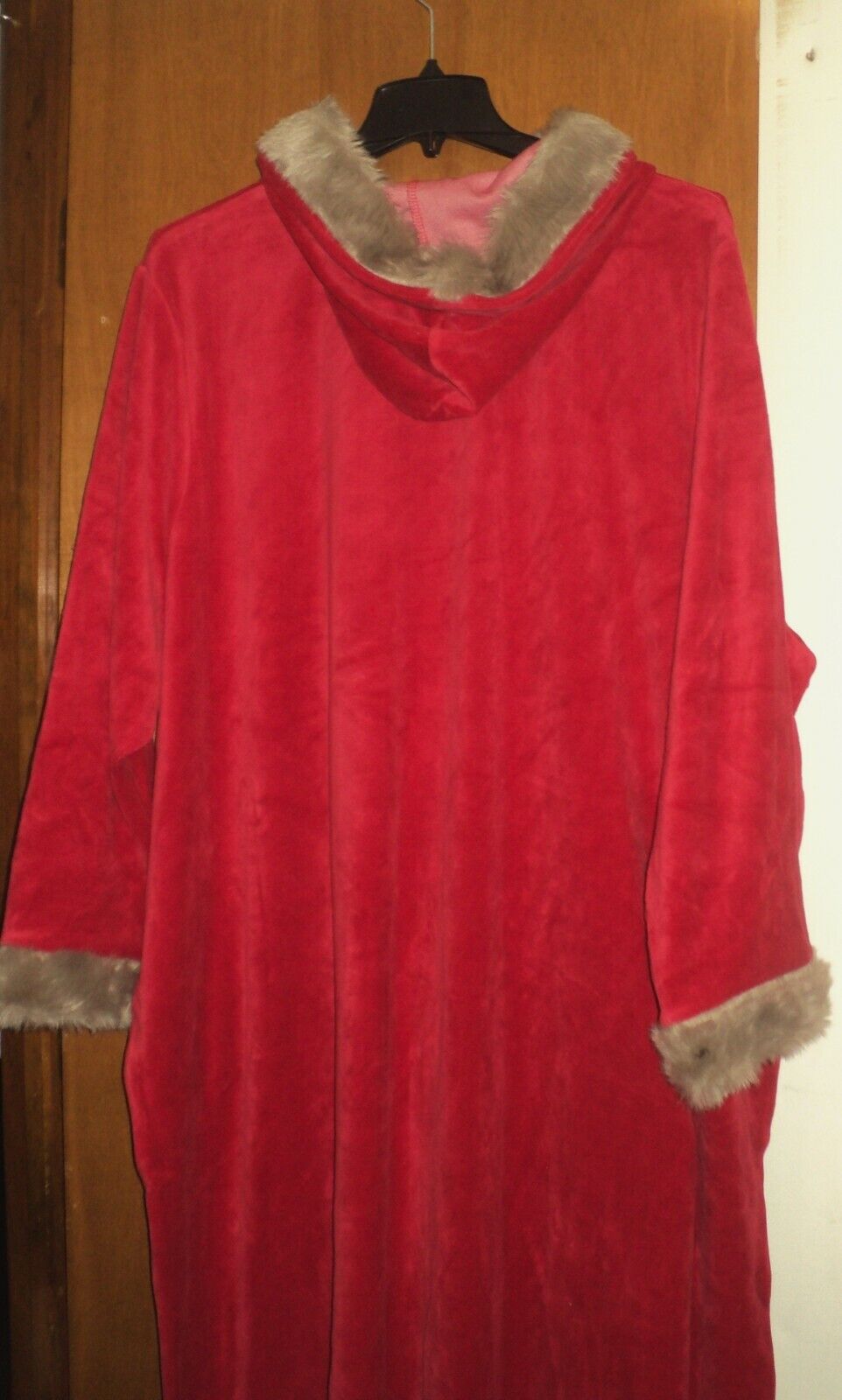 Dreams & Co. Plus Size Classic Red Fur-Trimmed Hooded Robe Size 4X(34/36)