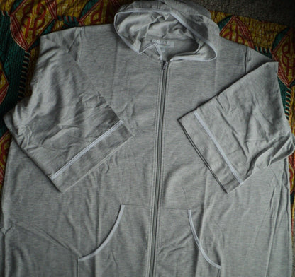 Dreams & Co. Plus Size Heather Grey  3/4 Sleeves Long Hooded Robe Size 1X(24/24)