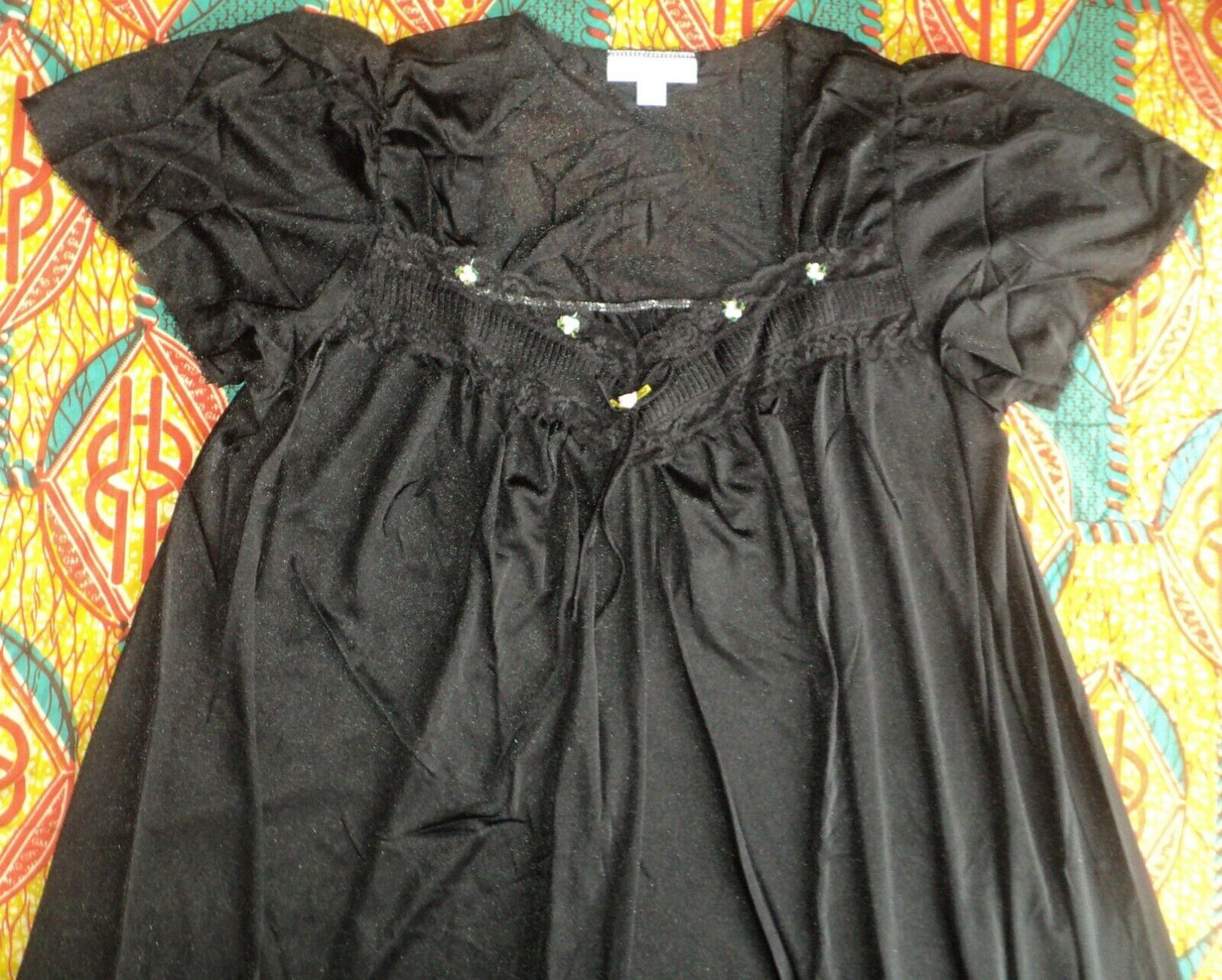 Only Necessities Plus Size Black Short Silky Lace-Trim Nightgown Size L(18/20)