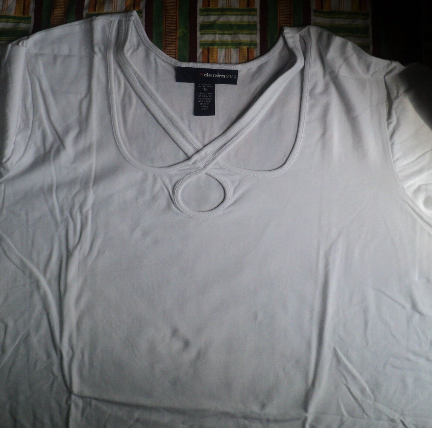 Denim 24/7 Plus Size Pale Blush Short Sleeve Peek-A-Boo Tee Size M(14W/16W)