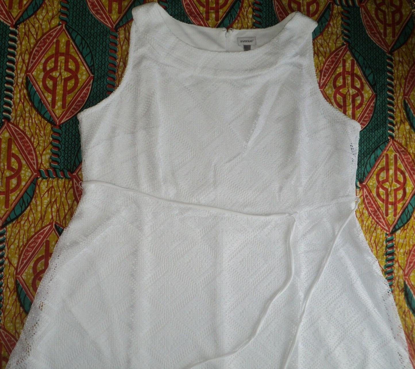 Avenue Plus Size White Sleeveless Crochet Or Lace Hi Lo Maxi Dress Size 18/20