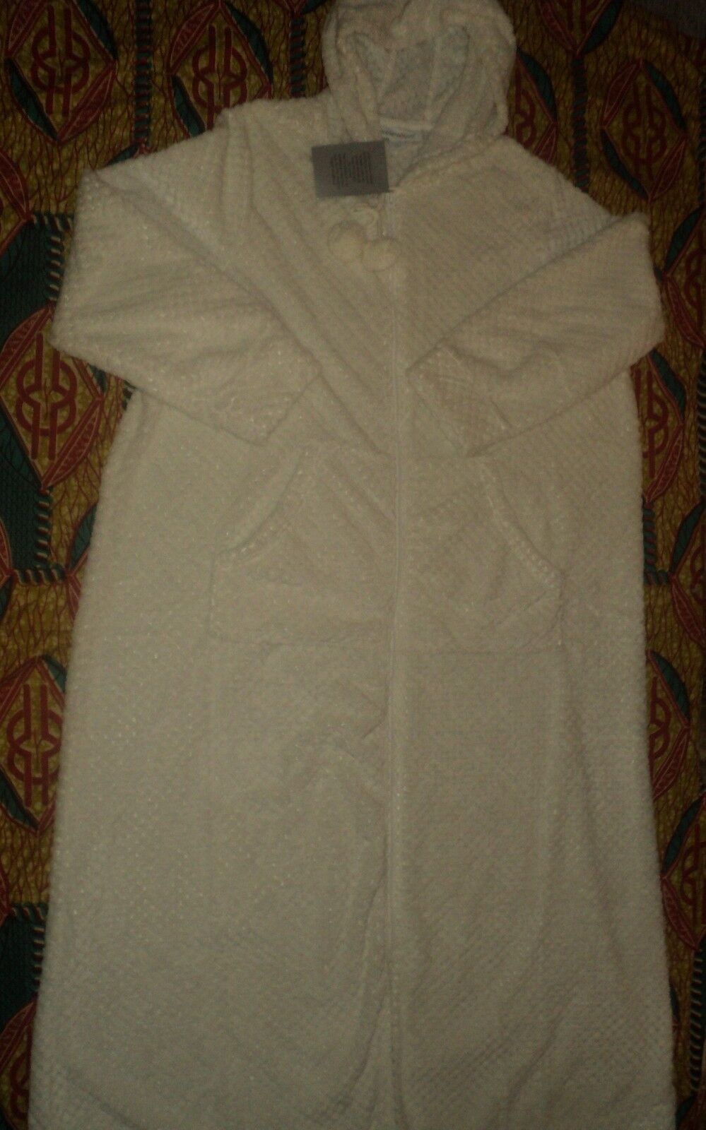 Dreams & Co. Plus Size Ivory Plush Hooded Long Robe Size 3X(30/32)